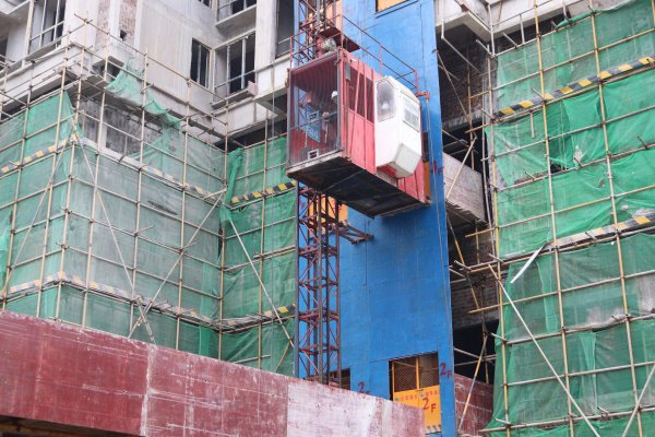 施工升降机配件磨合期有什么特点？