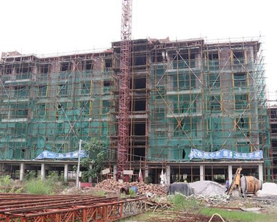 施工升降机驱动机构的特色以及是否为机械服务？